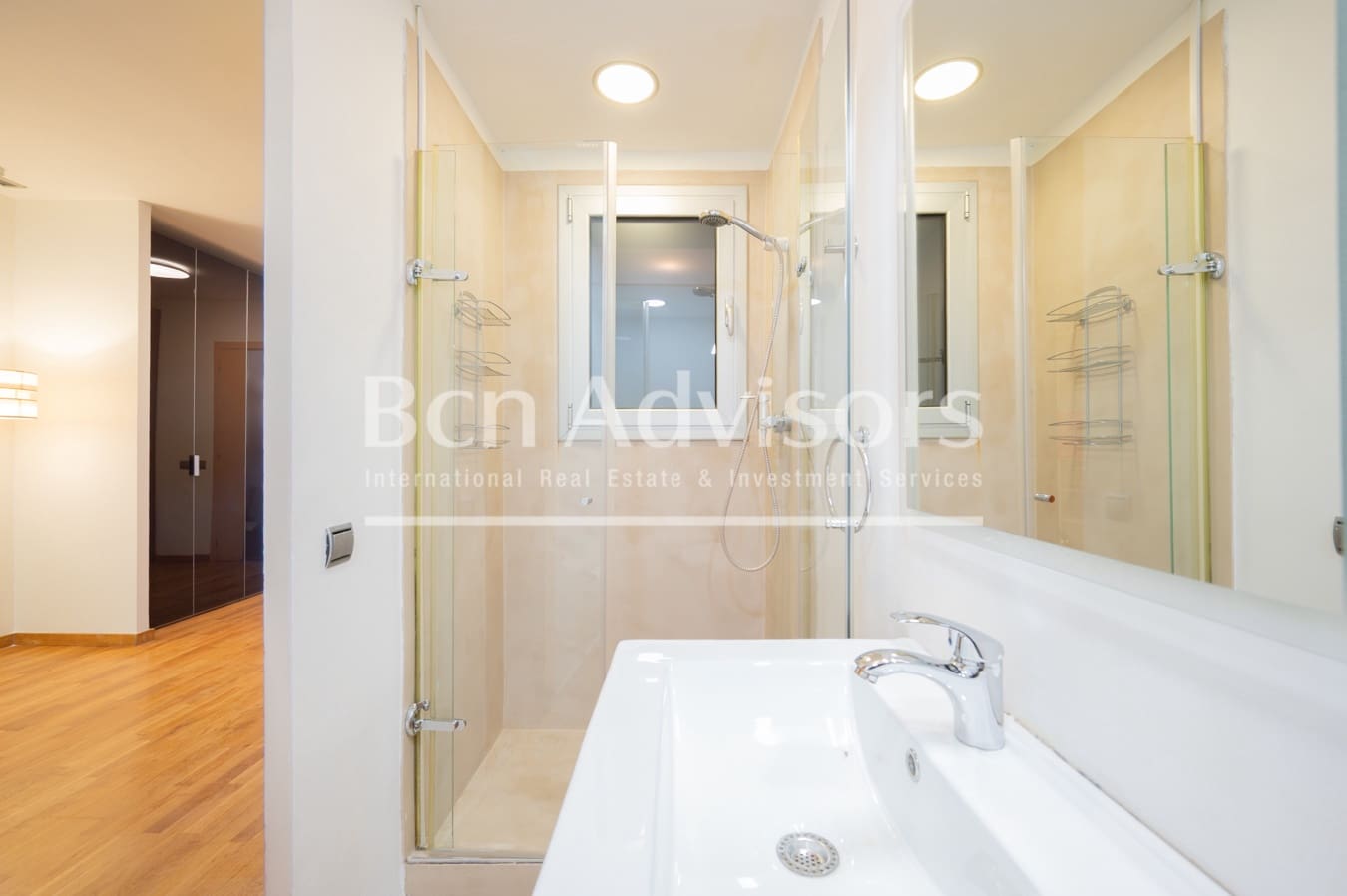 2 soveværelse Lejlighed til salg i Barcelona by - € 599.000 (Ref: 9097514)