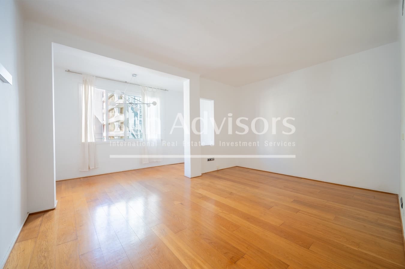 2 soveværelse Lejlighed til salg i Barcelona by - € 599.000 (Ref: 9097514)