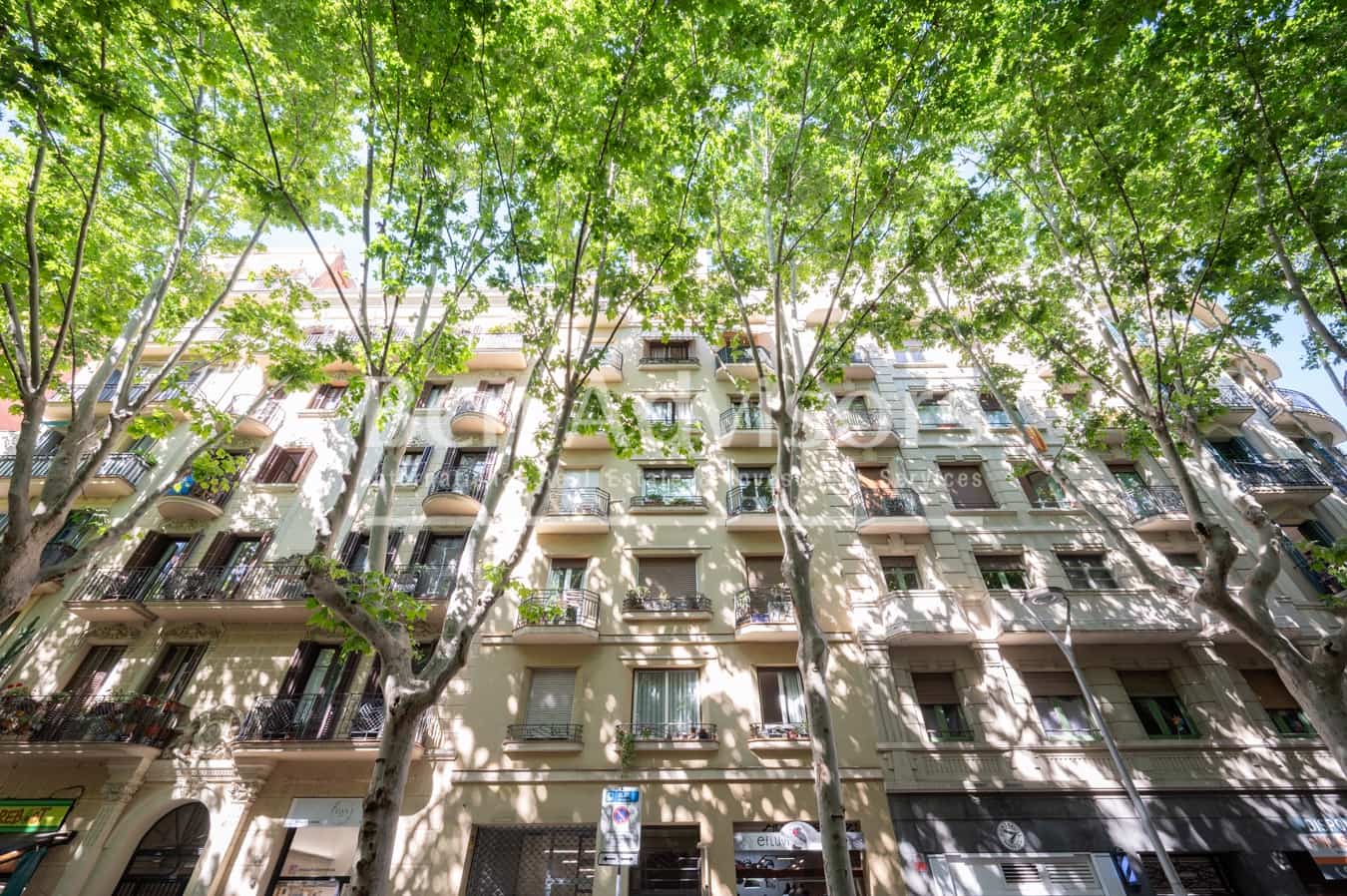 2 soveværelse Lejlighed til salg i Barcelona by - € 599.000 (Ref: 9097514)