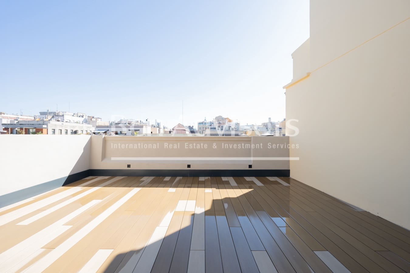 2 soveværelse Penthouse til salg i Barcelona by - € 2.390.000 (Ref: 9097520)