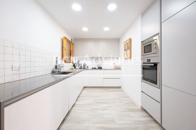 2 bedroom Apartment for sale in La Dreta de L'Eixample, Barcelona city - € 649,000 (Ref: 9097522)