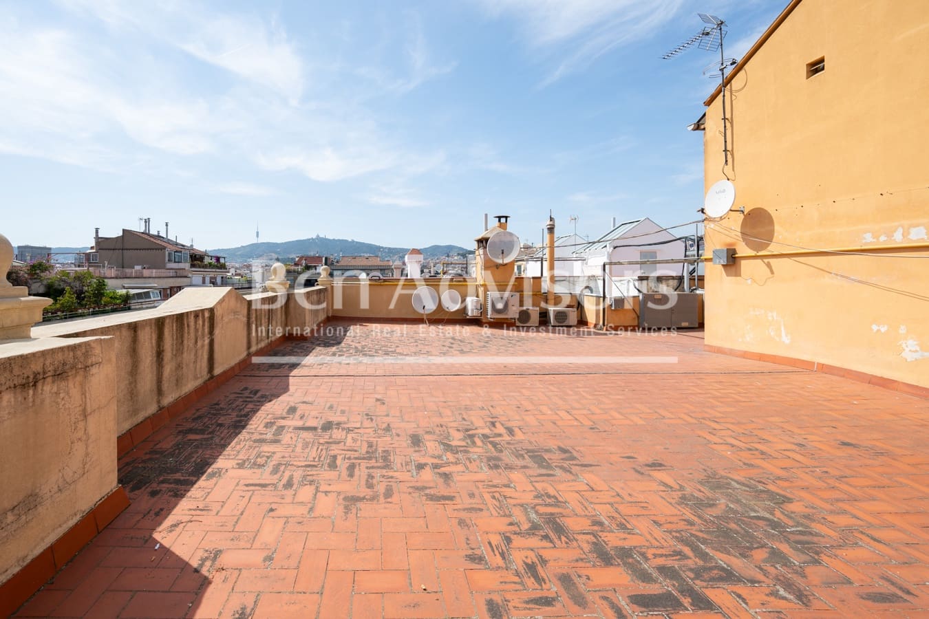 2 soveværelse Lejlighed til salg i Barcelona by - € 649.000 (Ref: 9097522)