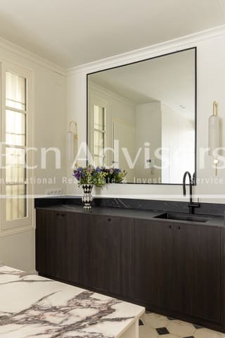 2 soverom Leilighet til salgs i La Dreta de L'Eixample, Barcelona by - € 645 000 (Ref: 9097523)