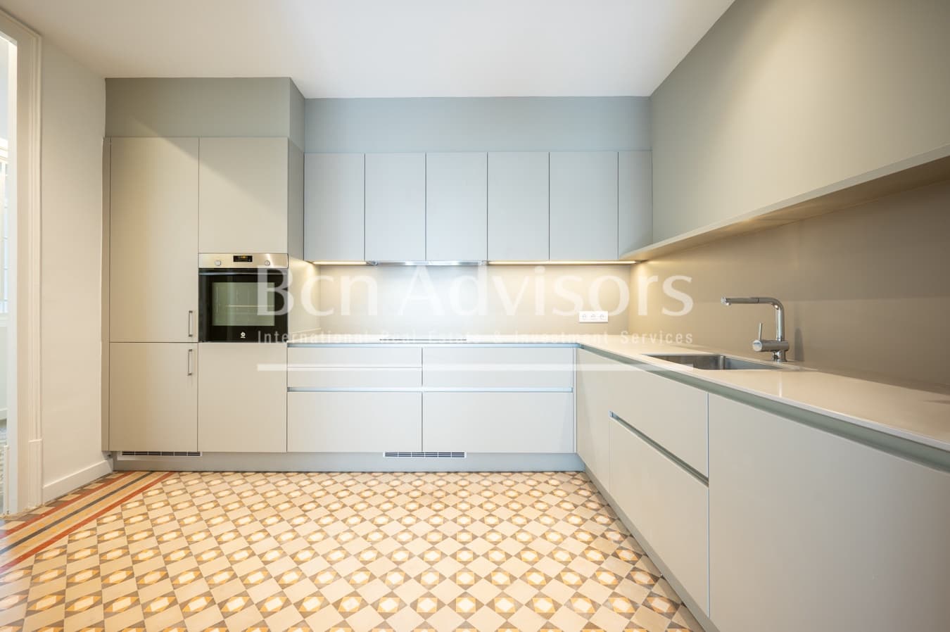 3 soveværelse Lejlighed til salg i Barcelona by - € 800.000 (Ref: 9097526)