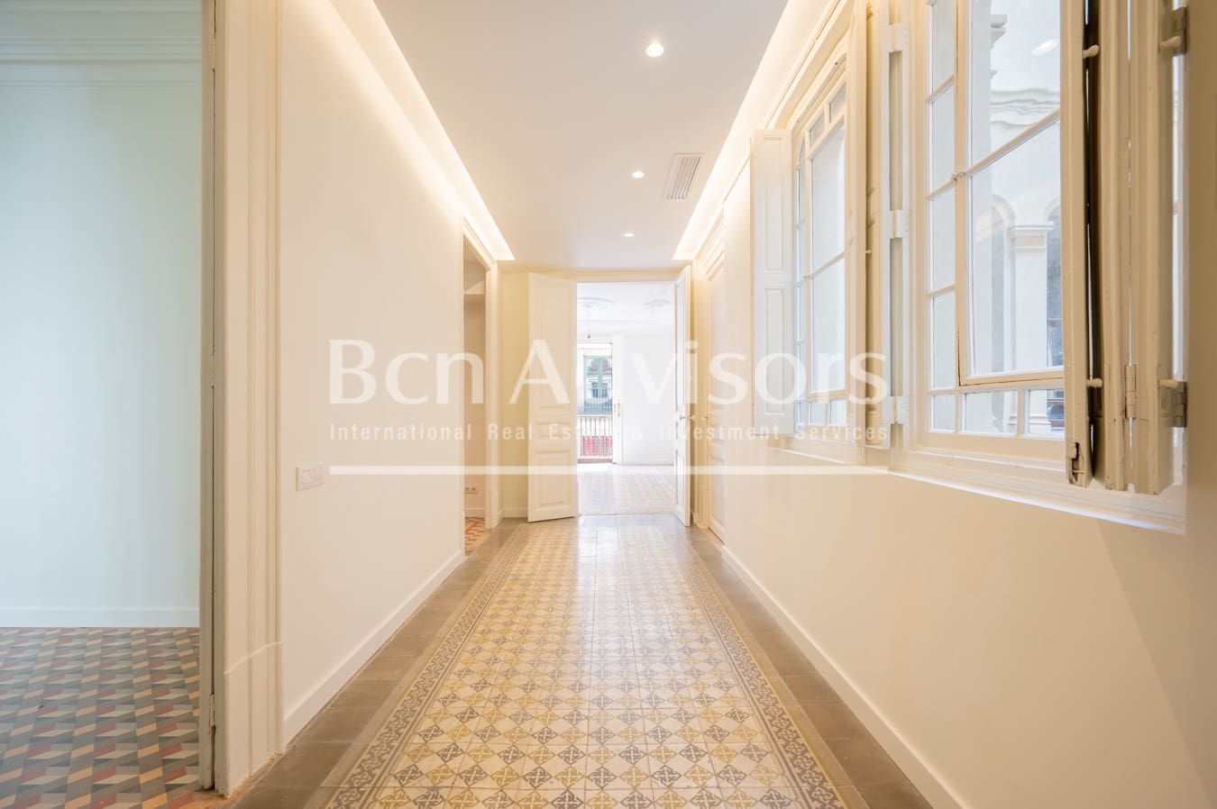 3 soveværelse Lejlighed til salg i Barcelona by - € 800.000 (Ref: 9097526)