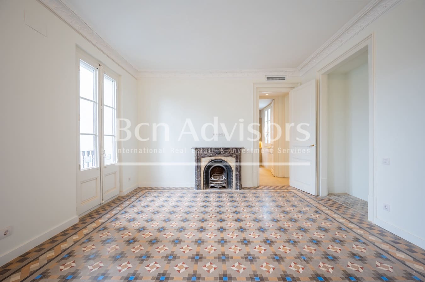 3 soveværelse Lejlighed til salg i Barcelona by - € 800.000 (Ref: 9097526)