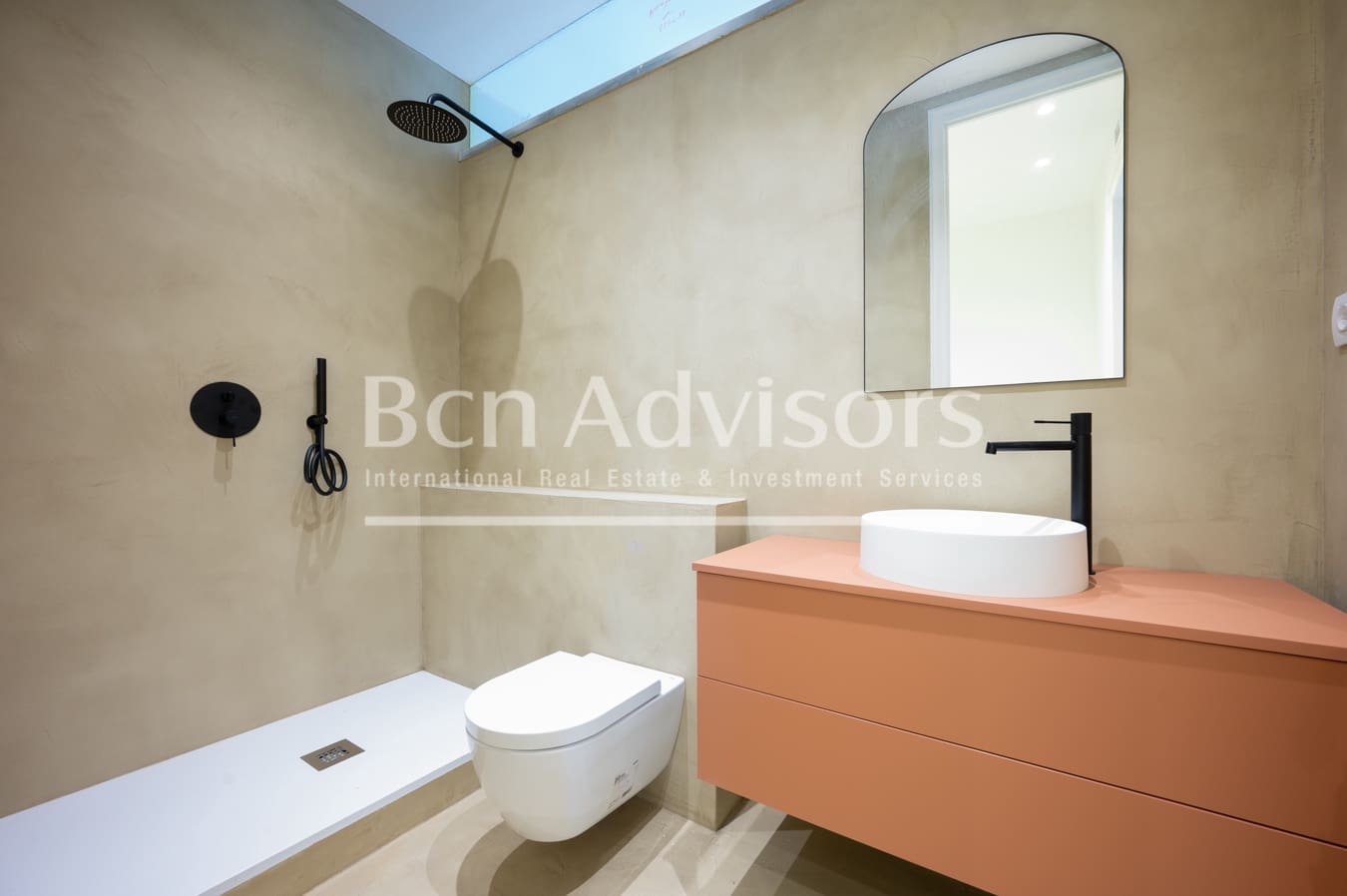 3 soveværelse Lejlighed til salg i Barcelona by - € 800.000 (Ref: 9097526)