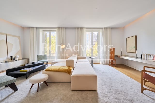 2 soverom Leilighet til salgs i La Dreta de L'Eixample, Barcelona by med svømmebasseng - € 2 725 000 (Ref: 9097541)