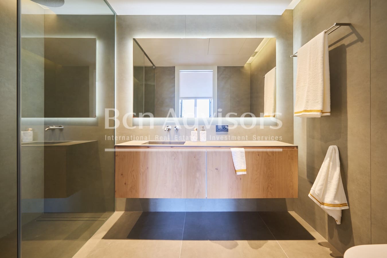 2 soverom Leilighet til salgs i Barcelona by med svømmebasseng - € 1 850 000 (Ref: 9097544)