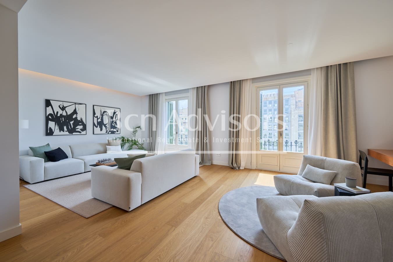 3 soveværelse Lejlighed til salg i Barcelona by med swimmingpool - € 2.850.000 (Ref: 9097545)