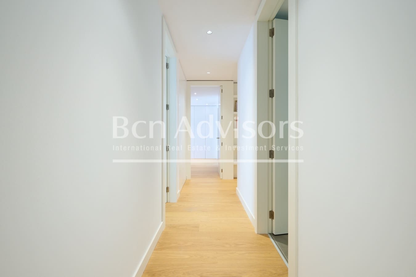 3 soveværelse Lejlighed til salg i Barcelona by med swimmingpool - € 2.850.000 (Ref: 9097545)