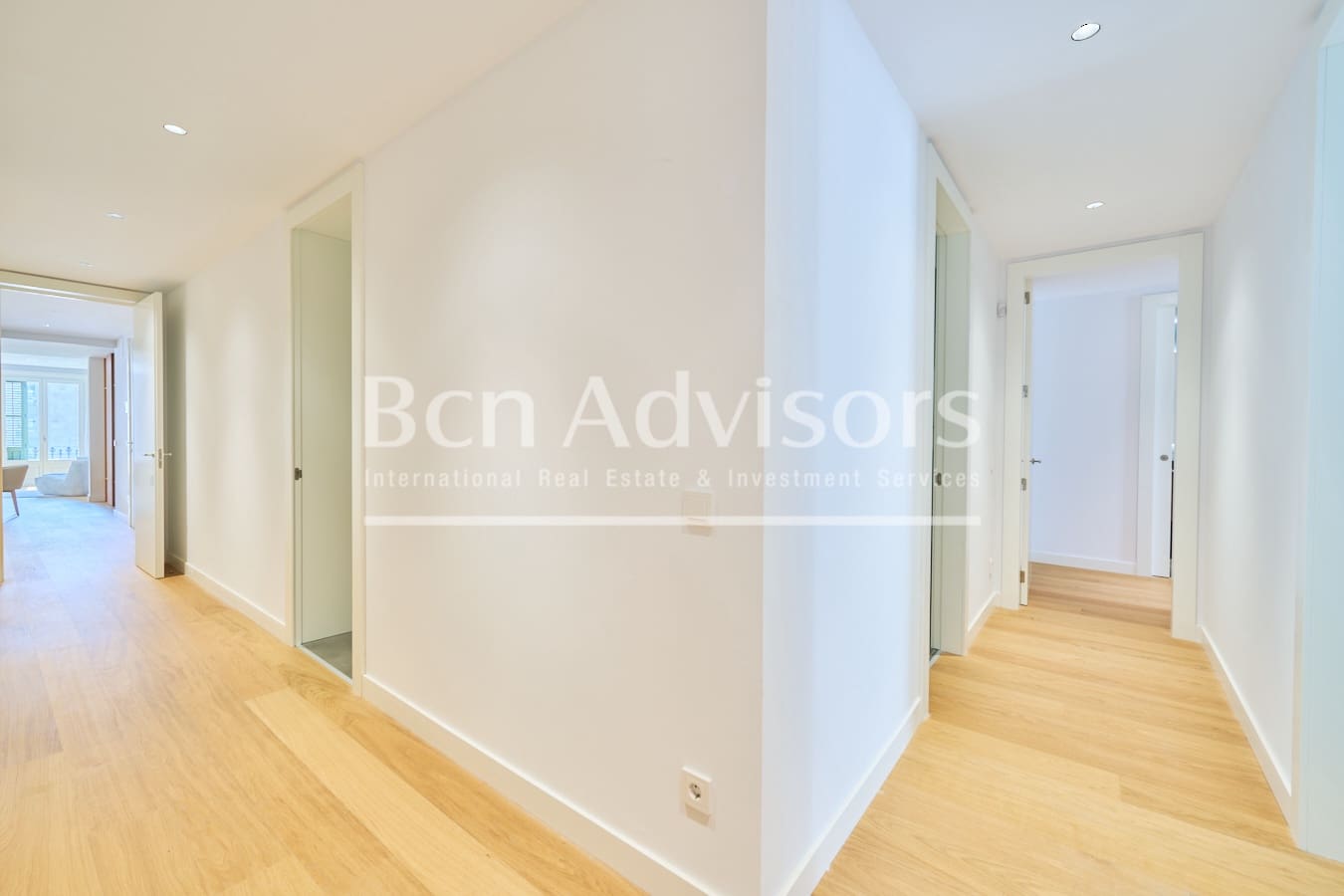 3 soveværelse Lejlighed til salg i Barcelona by med swimmingpool - € 2.850.000 (Ref: 9097545)