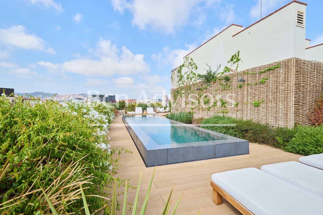 2 slaapkamer Flat te koop in Barcelona stad met zwembad - € 2.050.000 (Ref: 9097548)