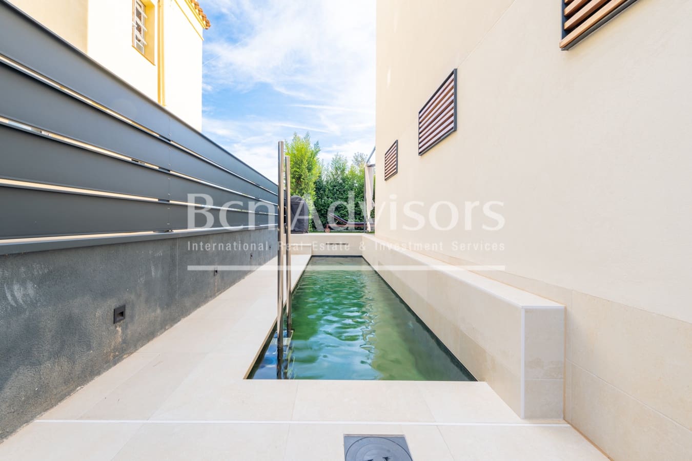 4 bedroom Villa for sale in Barcelona city with pool garage - € 2,195,000 (Ref: 9097549)