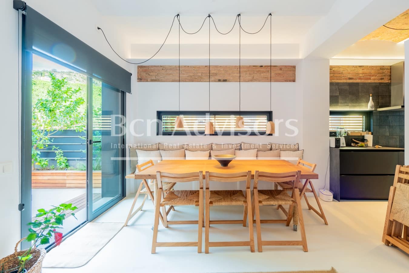 4 bedroom Villa for sale in Barcelona city with pool garage - € 2,195,000 (Ref: 9097549)