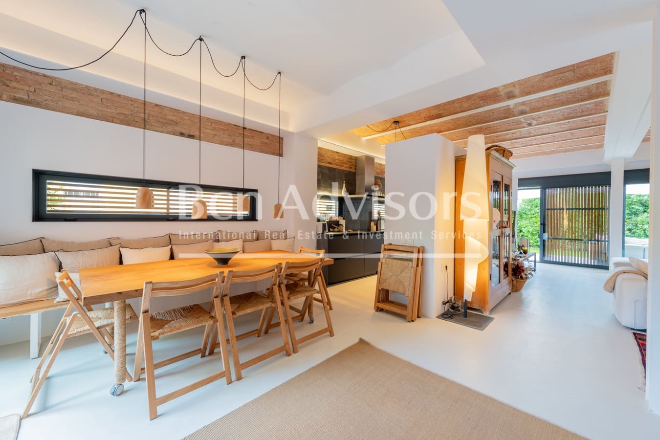 4 bedroom Villa for sale in Barcelona city with pool garage - € 2,195,000 (Ref: 9097549)