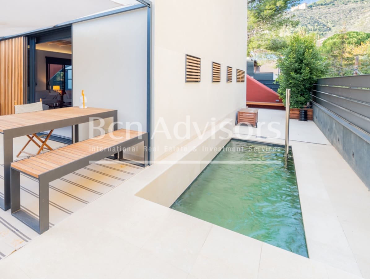 4 bedroom Villa for sale in Barcelona city with pool garage - € 2,195,000 (Ref: 9097549)