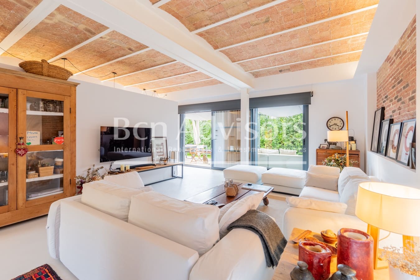 4 bedroom Villa for sale in Barcelona city with pool garage - € 2,195,000 (Ref: 9097549)