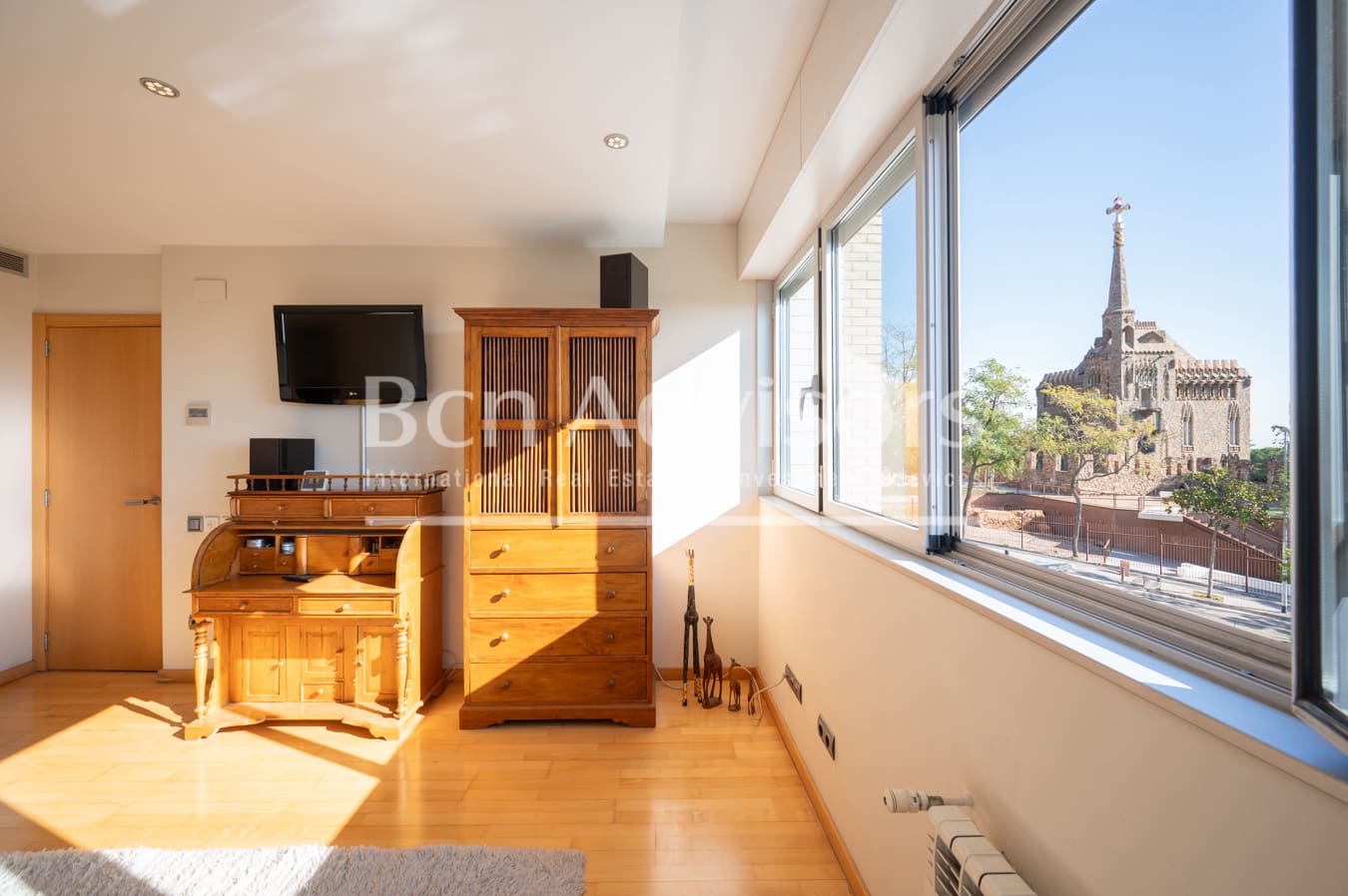 5 soveværelse Byhus til salg i Barcelona by - € 1.950.000 (Ref: 9097553)