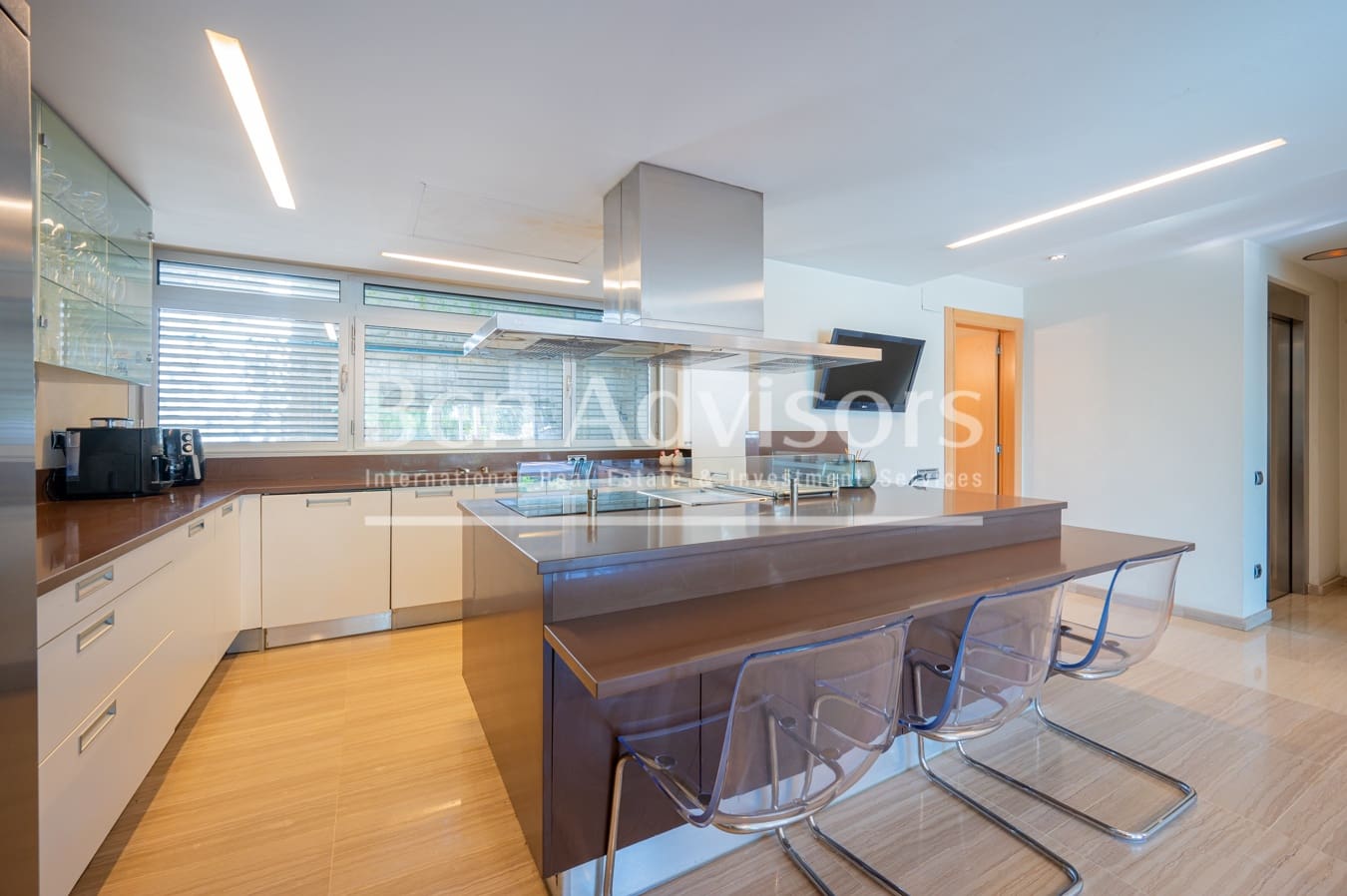 5 soveværelse Byhus til salg i Barcelona by - € 1.950.000 (Ref: 9097553)