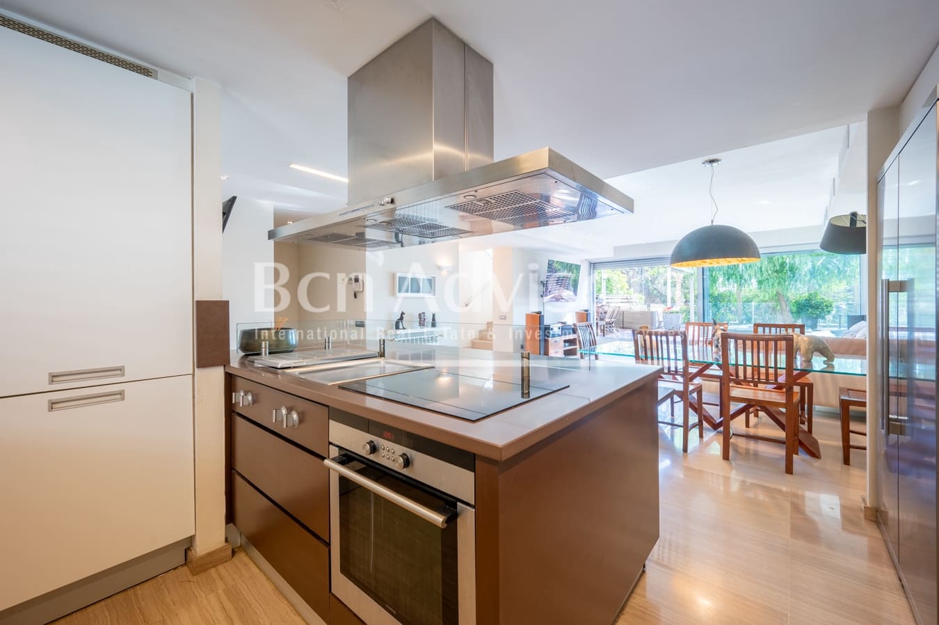 5 soveværelse Byhus til salg i Barcelona by - € 1.950.000 (Ref: 9097553)