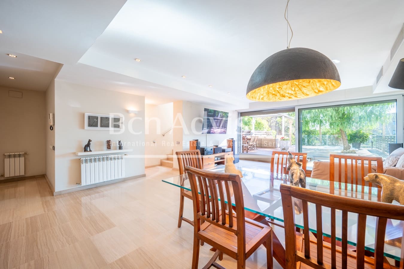 5 soveværelse Byhus til salg i Barcelona by - € 1.950.000 (Ref: 9097553)