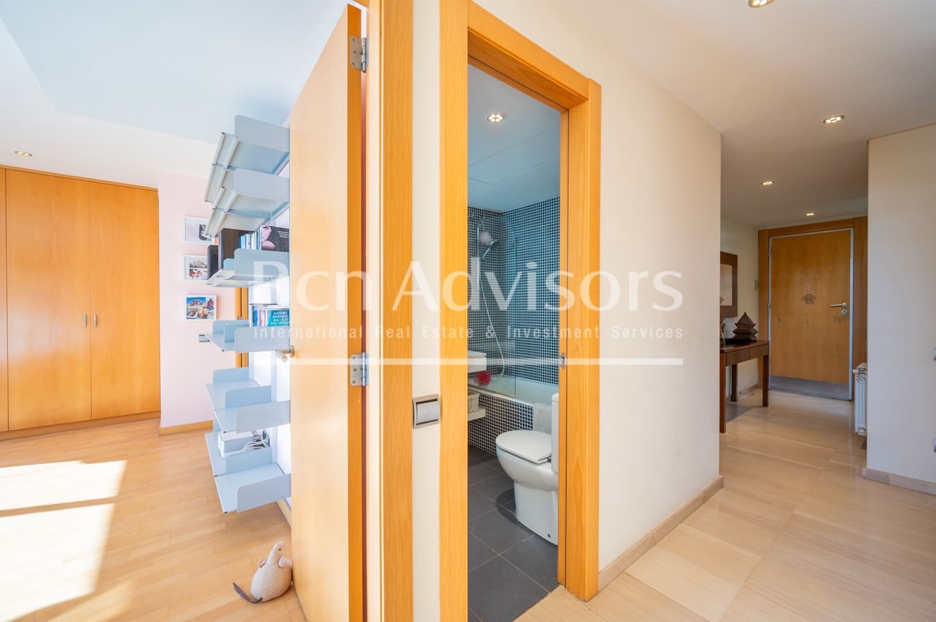 5 soveværelse Byhus til salg i Barcelona by - € 1.950.000 (Ref: 9097553)