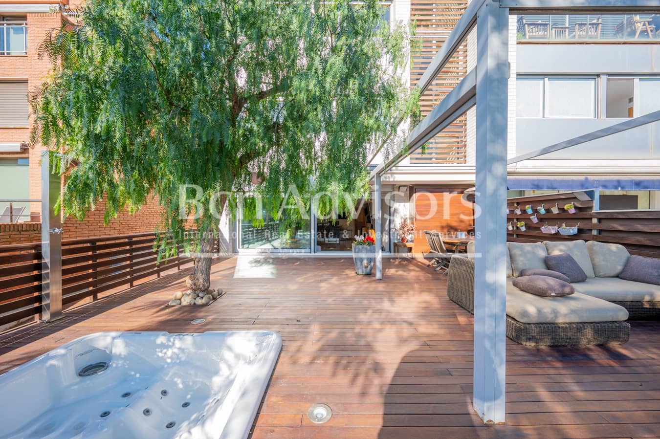 5 soveværelse Byhus til salg i Barcelona by - € 1.950.000 (Ref: 9097553)