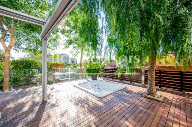 5 bedroom Townhouse for sale in Sant Gervasi - La Bonanova, Barcelona city - € 1,950,000 (Ref: 9097553)