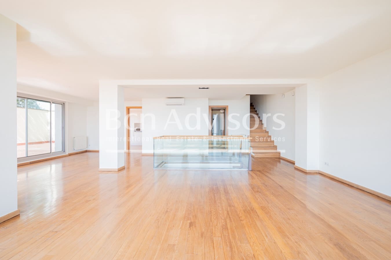 6 soveværelse Villa til salg i Barcelona by med swimmingpool garage - € 1.895.000 (Ref: 9097554)