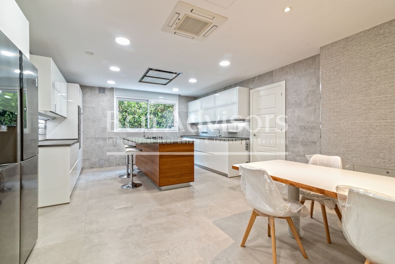 6 slaapkamer Villa te koop in Sant Just Desvern met zwembad - € 4.500.000 (Ref: 9104480)