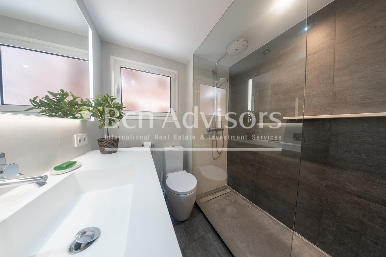 4 sypialnia Apartament na sprzedaż w Miasto Barcelona - 1 100 000 € (Ref: 9115974)