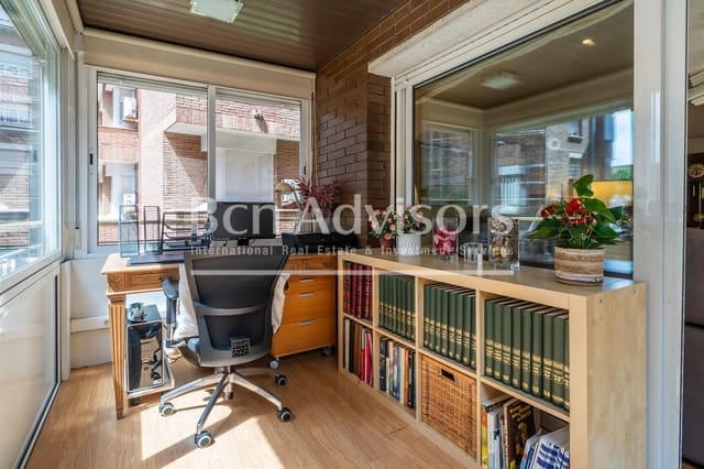 4 chambre Appartement à vendre à Les Tres Torres, Barcelone ville - 1 100 000 € (Ref: 9115974)