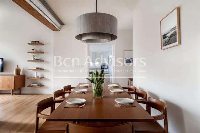 2 bedroom Apartment for sale in El Barri Gòtic, Barcelona city - € 780,000 (Ref: 9129614)