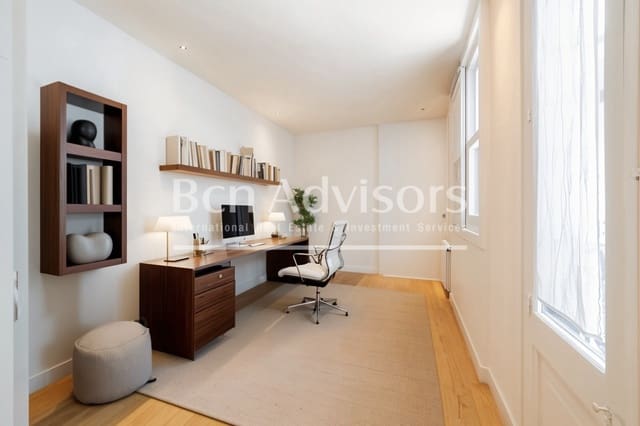 2 bedroom Apartment for sale in El Barri Gòtic, Barcelona city - € 780,000 (Ref: 9129614)