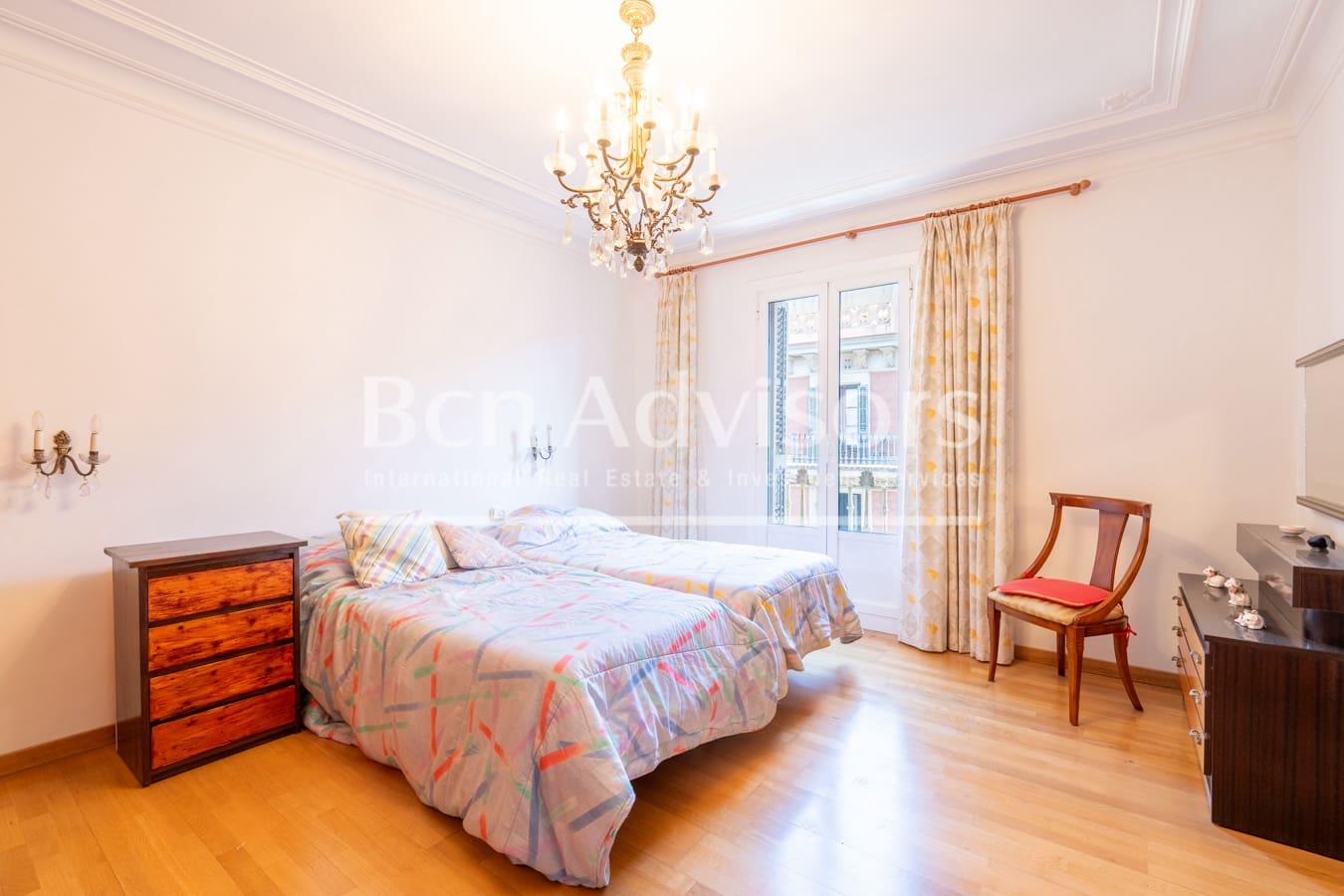 5 quarto Apartamento para venda em Barcelona cidade - 570 000 € (Ref: 9142762)