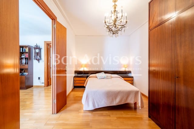 5 soveværelse Lejlighed til salg i El Raval, Barcelona by - € 570.000 (Ref: 9142762)