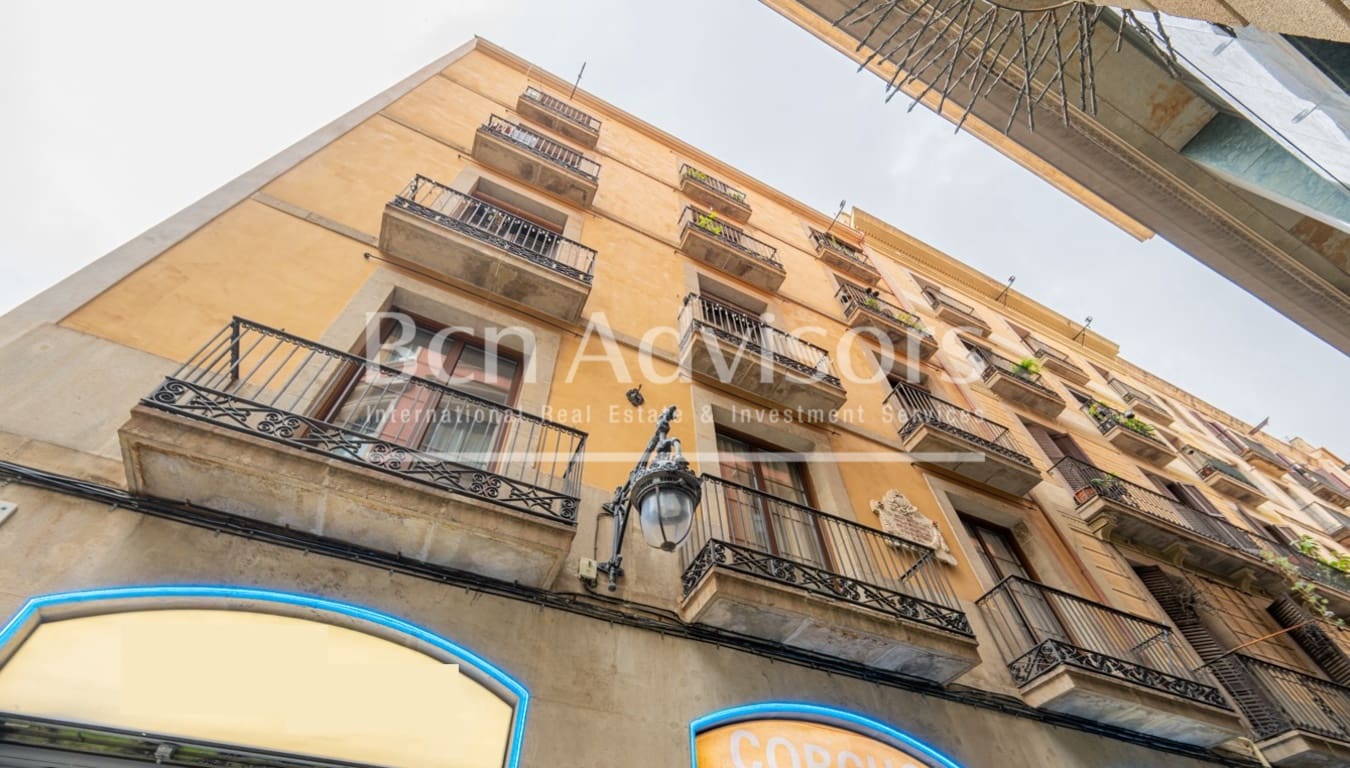 5 soveværelse Lejlighed til salg i Barcelona by - € 1.890.000 (Ref: 9153822)