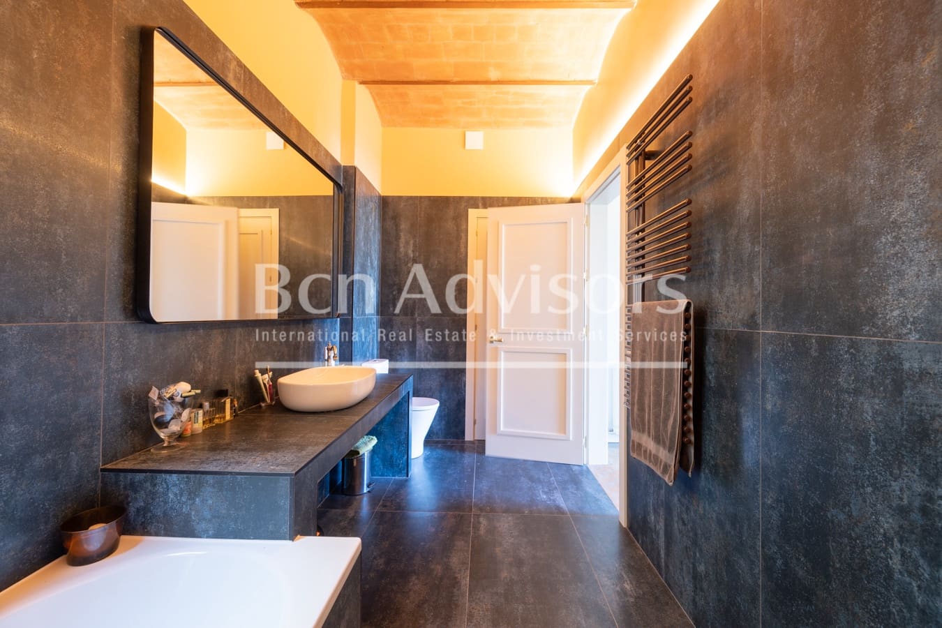 3 soveværelse Lejlighed til salg i Barcelona by - € 1.330.000 (Ref: 9153823)