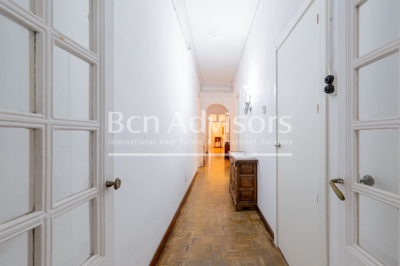 5 slaapkamer Appartement te koop in Barcelona stad - € 830.000 (Ref: 9159340)