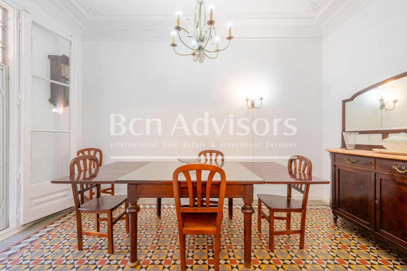 5 slaapkamer Appartement te koop in Barcelona stad - € 830.000 (Ref: 9159340)