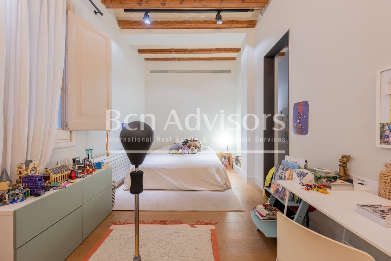 2 soveværelse Lejlighed til salg i Barcelona by - € 595.000 (Ref: 9160901)