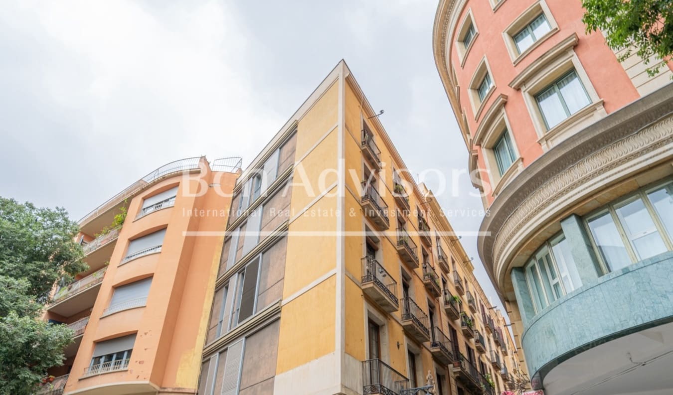 2 soveværelse Lejlighed til salg i Barcelona by - € 595.000 (Ref: 9160901)