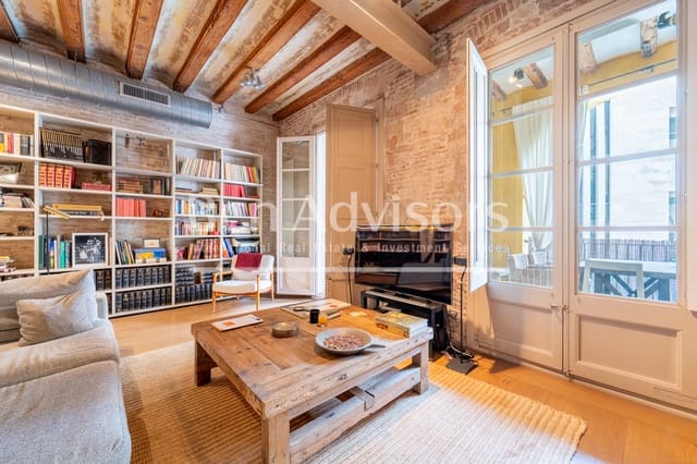 2 bedroom Apartment for sale in El Raval, Barcelona city - € 500,000 (Ref: 9160904)