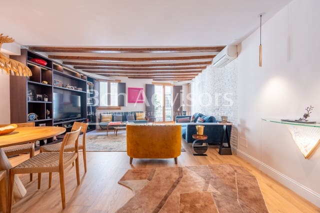 3 bedroom Apartment for sale in El Barri Gòtic, Barcelona city - € 595,000 (Ref: 9180913)
