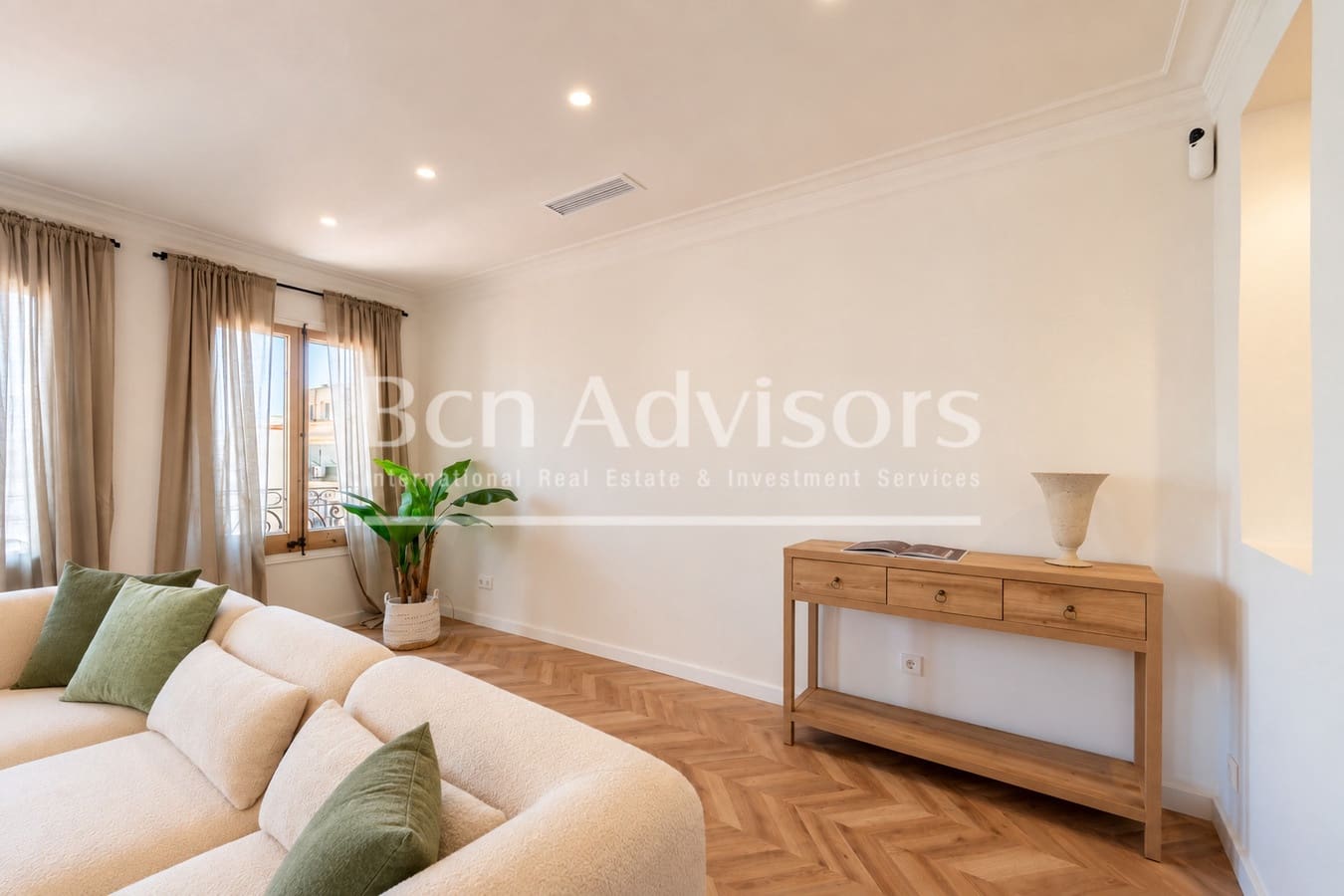 3 bedroom Apartment for sale in Barcelona city - € 1,197,000 (Ref: 9254888)