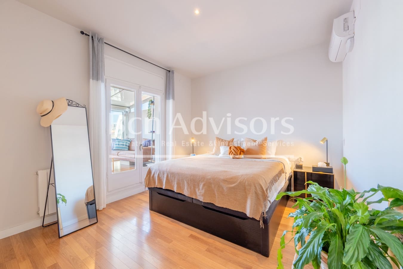 2 sypialnia Penthouse na sprzedaż w Miasto Barcelona - 995 000 € (Ref: 9254889)