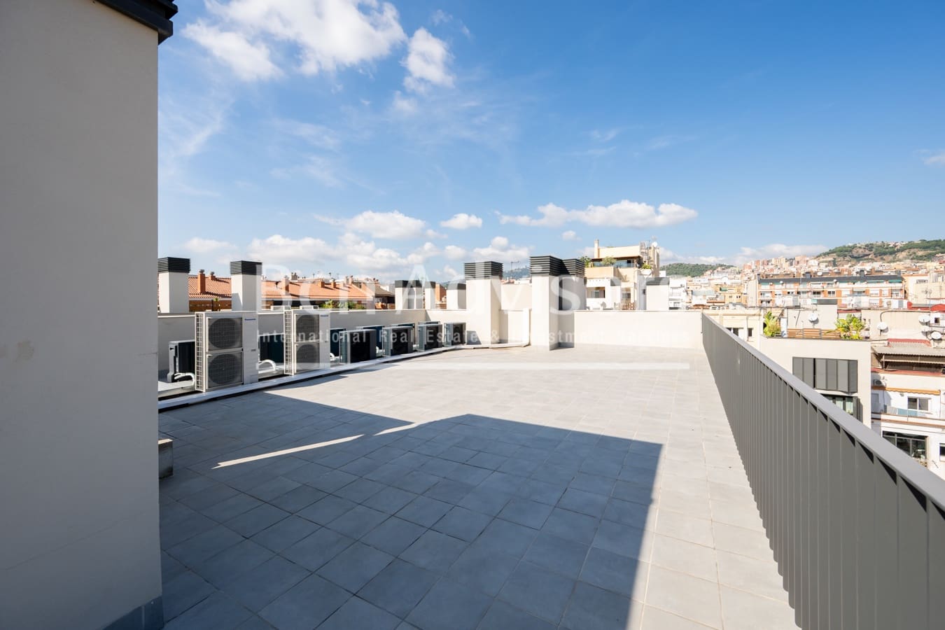 3 soveværelse Lejlighed til salg i Barcelona by med garage - € 855.000 (Ref: 9317633)