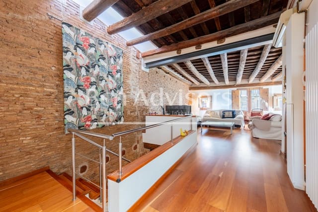 2 sovrum Takvåning till salu i El Barri Gòtic, Barcelona stad - 450 000 € (Ref: 9326213)