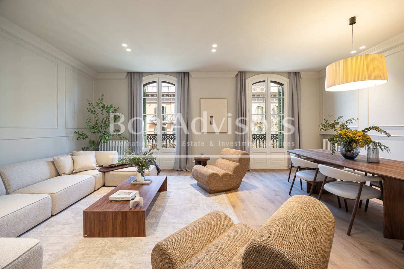 4 bedroom Apartment for sale in Barcelona city - € 1,790,000 (Ref: 9330372)
